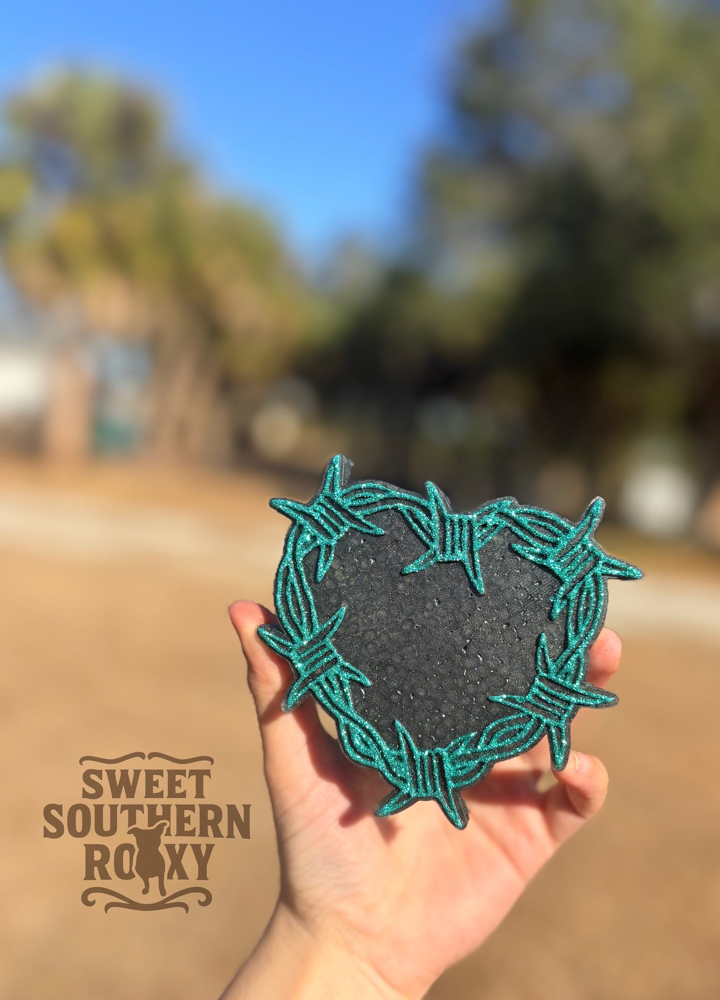 barbed wire heart freshie