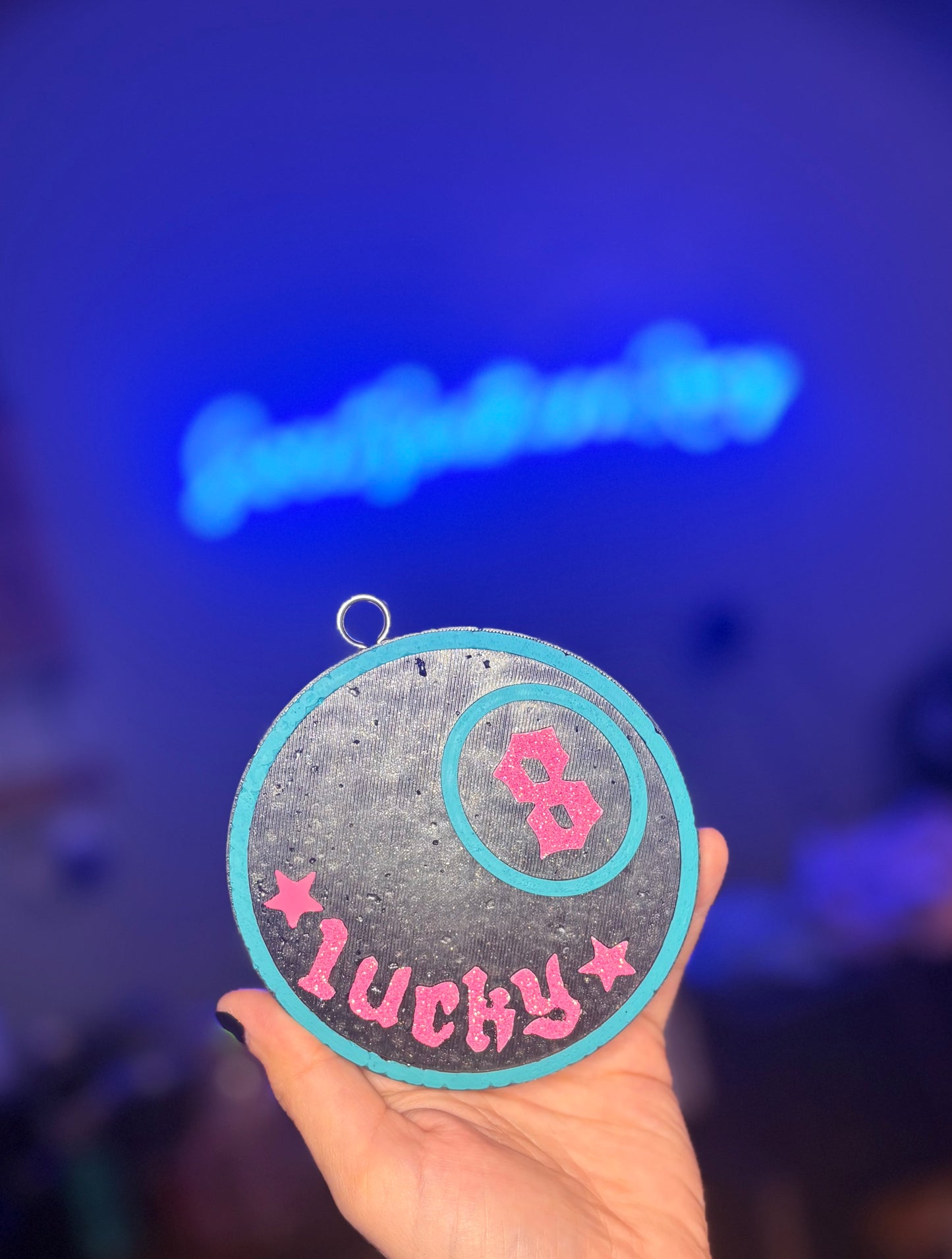 lucky 8-ball freshie