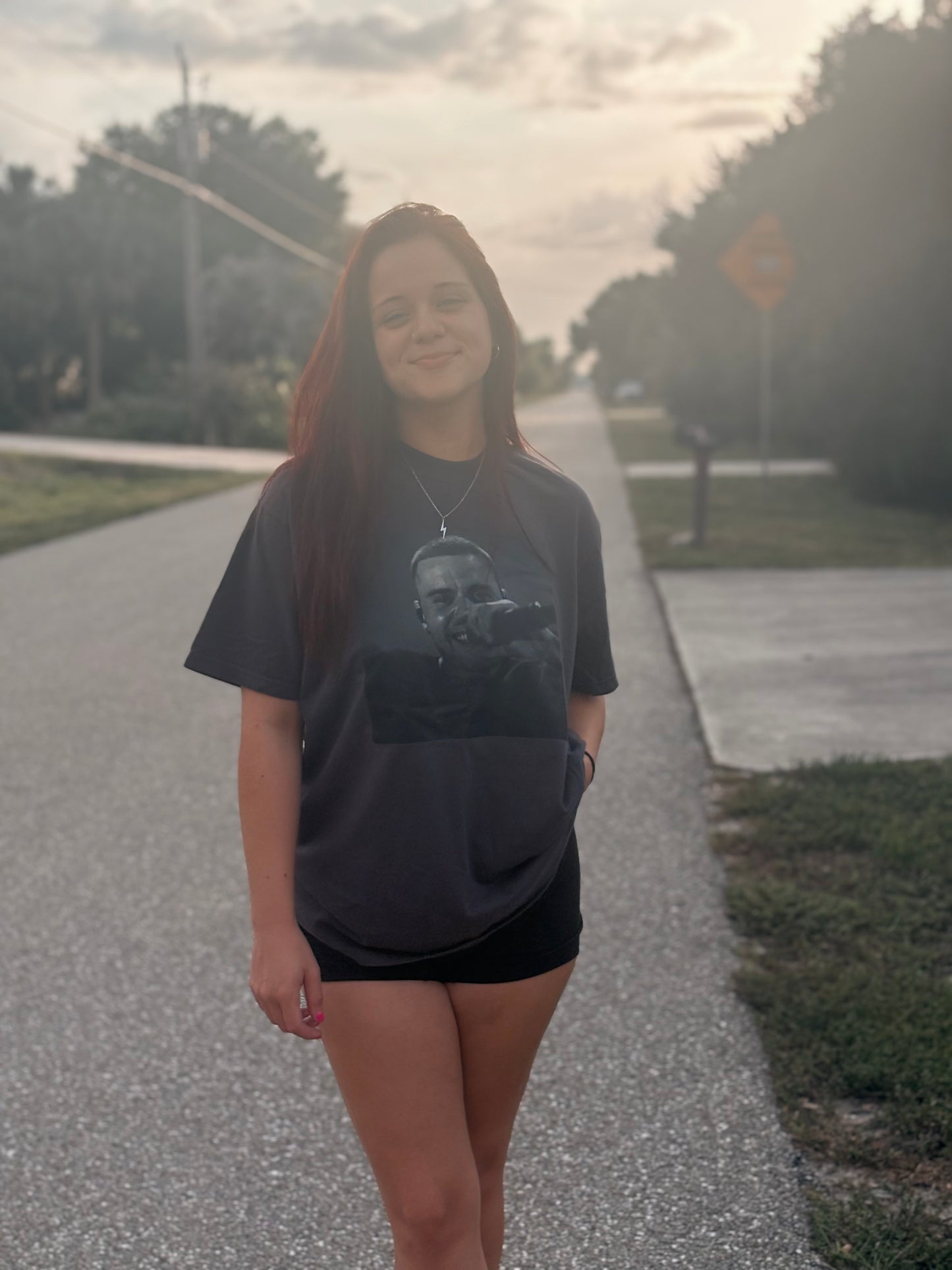 JB daisies tee